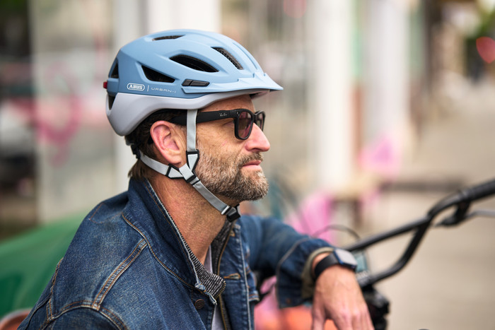 ABUS URBAN-I 4.0 ACE Blauw L product in gebruik