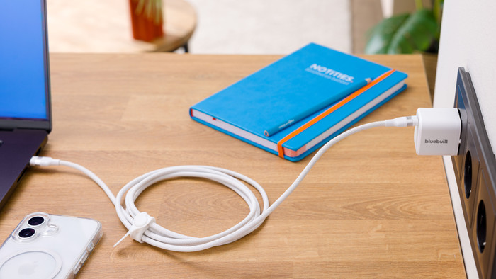 BlueBuilt Power Delivery Charger with USB-C Port 65W White product in use