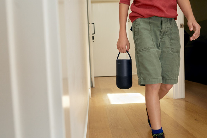 Bose Portable Home Speaker Zwart product in gebruik