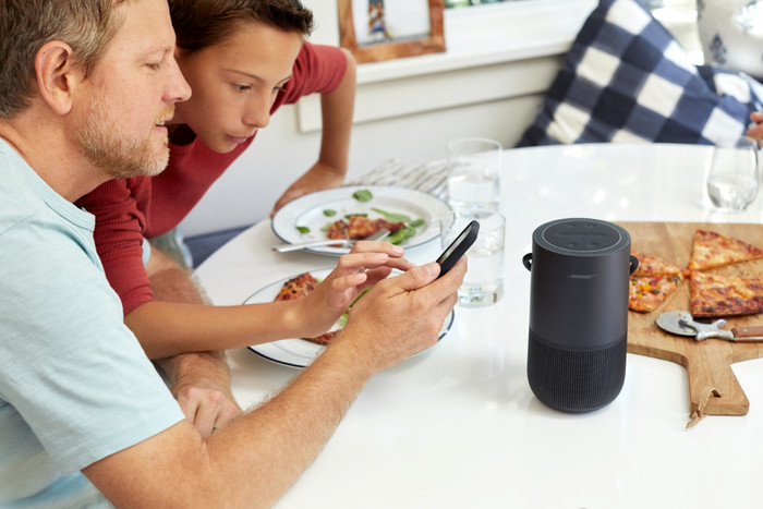 Bose Portable Home Speaker Zwart product in gebruik