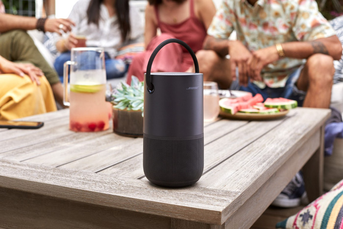 Bose Portable Home Speaker Zwart product in gebruik