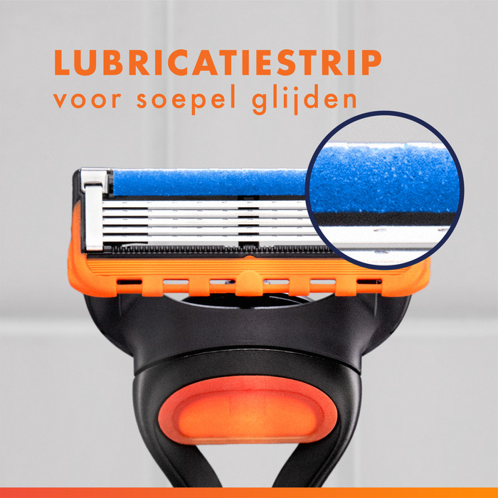 Gillette Fusion5 + 11 Navulmesjes detail