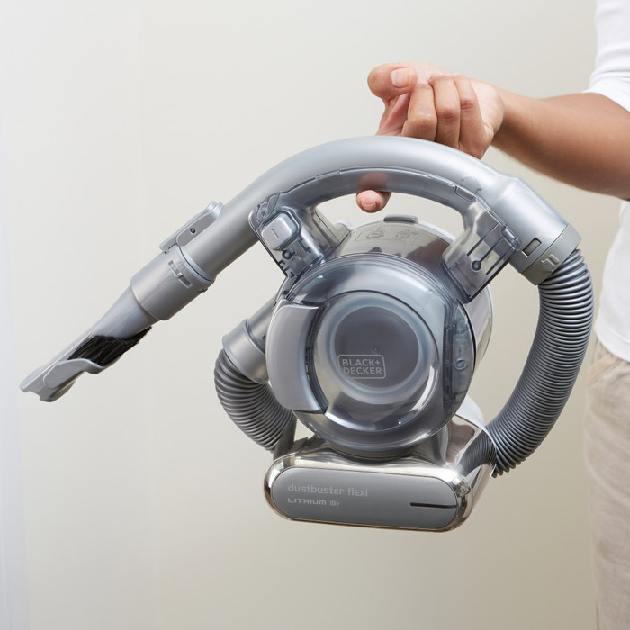 BLACK+DECKER PD1820L-QW product in use