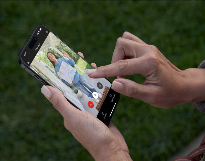 Ring Stekker Video Deurbel Plus product in gebruik