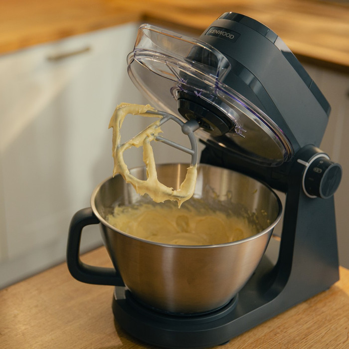 Kenwood Multitasker KHC30.050GY product in gebruik