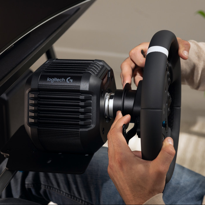 Logitech G RS50 Racing Bundle SE product in gebruik