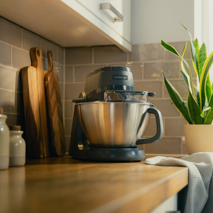 Kenwood Multitasker KHC30.050GY product in gebruik