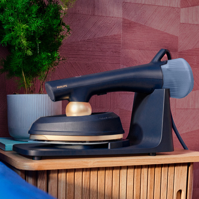 Philips One Turn GC215/20 product in gebruik