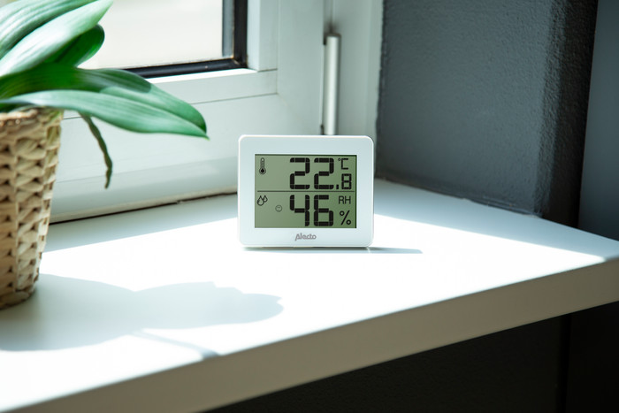 Alecto WS-55 Thermometer + Hygrometer product in gebruik