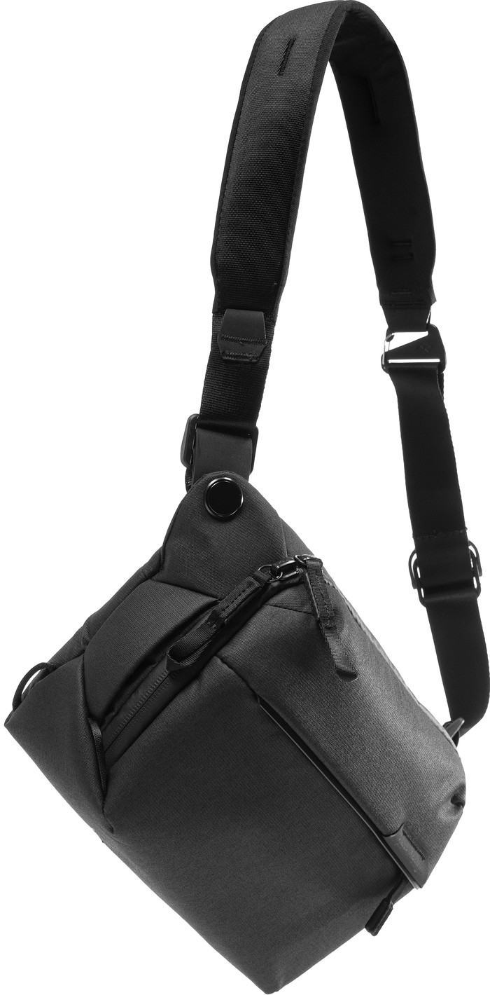 Peak Design Everyday Sling 3 l v3 Black produkt in gebrauch