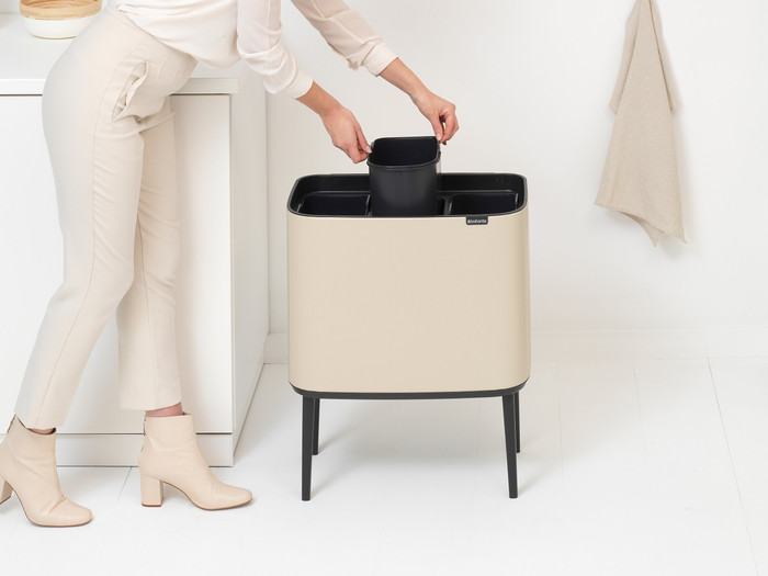 Brabantia Bo Touch Bin Prullenbak 3 x 11 liter Soft Beige detail