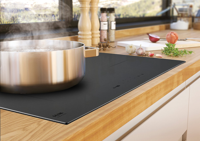 ETNA KIF680DS product in use