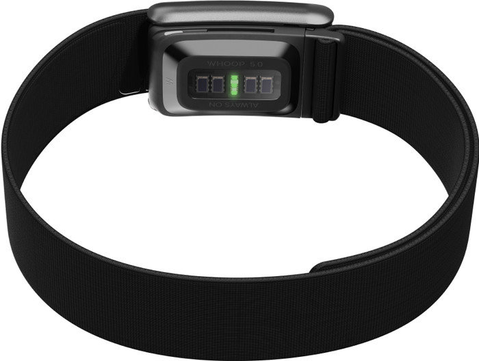 WHOOP MG/5.0 Bicep Band S/M Zwart product in gebruik