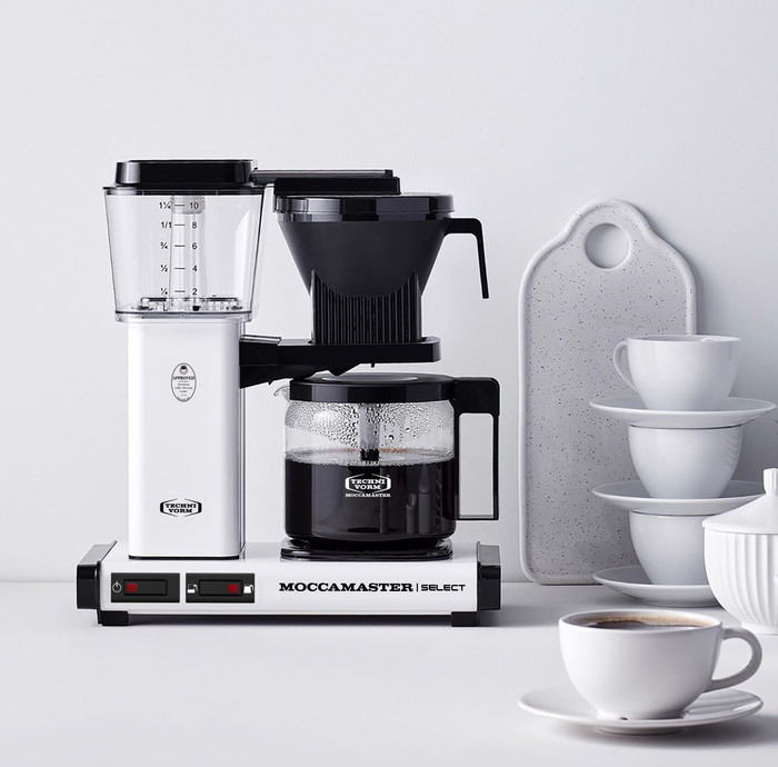 Moccamaster KBG Select Off-white product in use