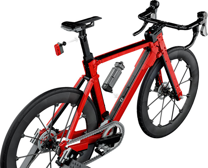 LEGO Icons Racefiets 11380 detail