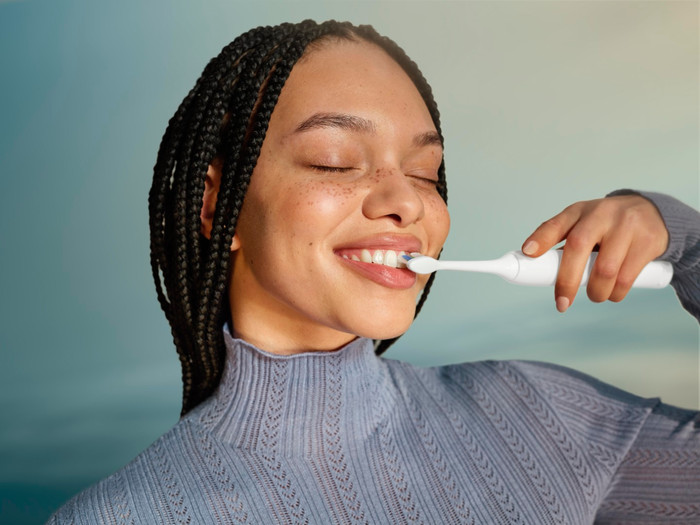 Philips Sonicare 3100 Series HX4033/21 Wit product in gebruik