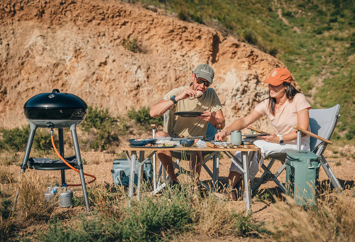 Cadac Carri Chef 50 BBQ / Paella Pan Starterspakket product in gebruik