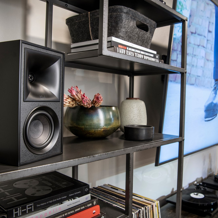 Klipsch The Fives Zwart (per paar) product in gebruik