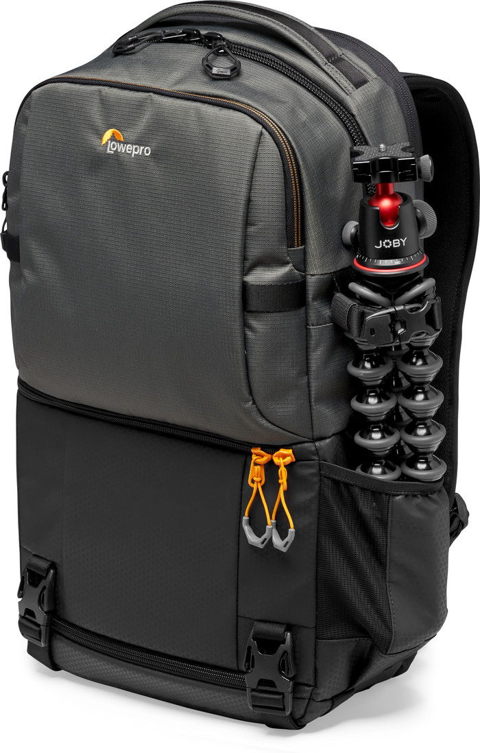 Lowepro Fastpack BP 250 AW III Grijs product in gebruik