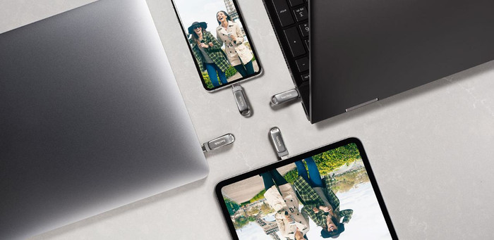 SanDisk Ultra Dual Drive Luxe USB-C 64GB product in gebruik