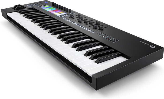 Novation Launchkey 49 MK3 right side