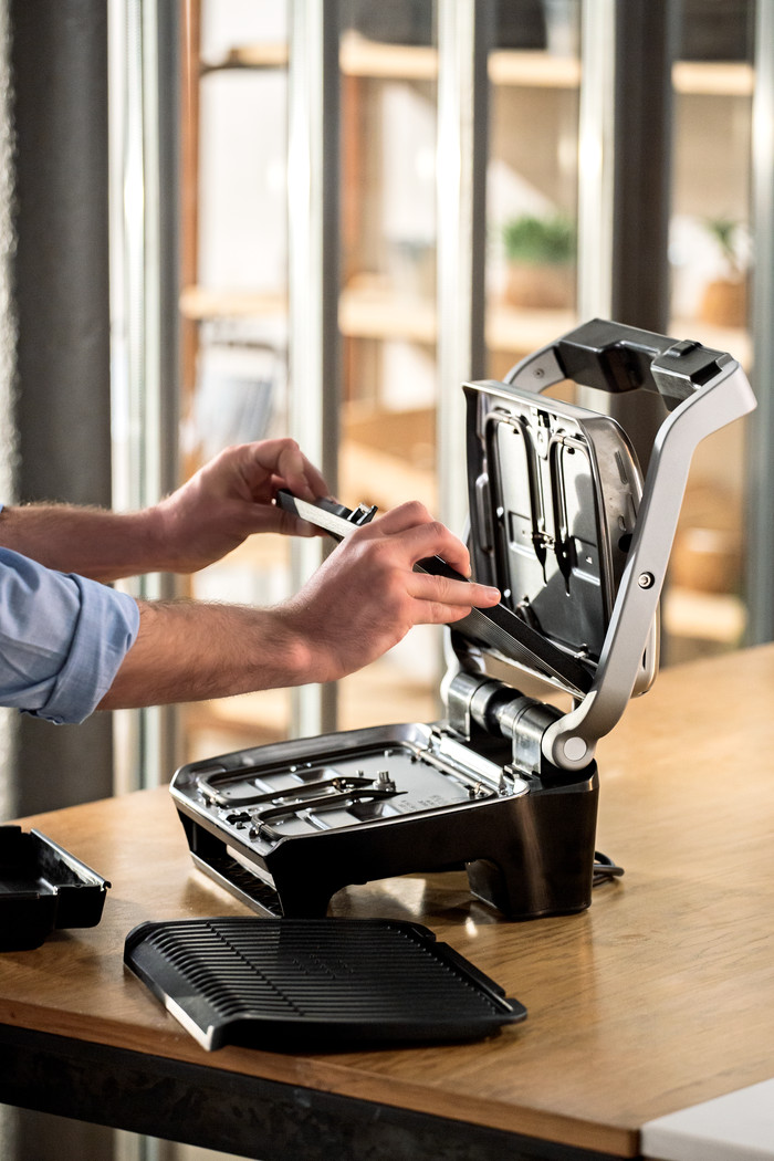 Tefal OptiGrill Elite XL GC760D product in gebruik