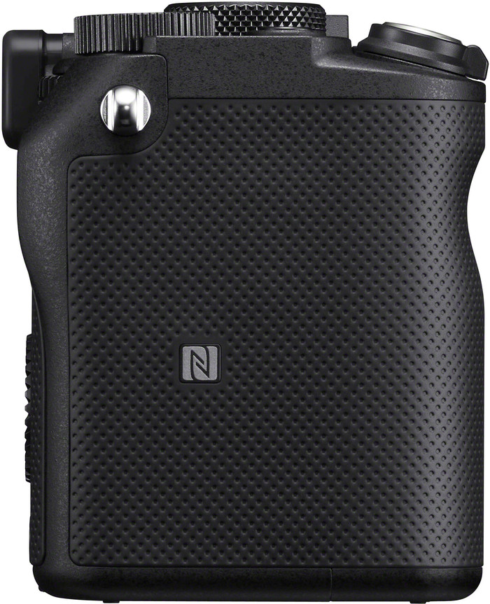 Sony A7C Black + 28-60mm f/4-5.6 Black right side