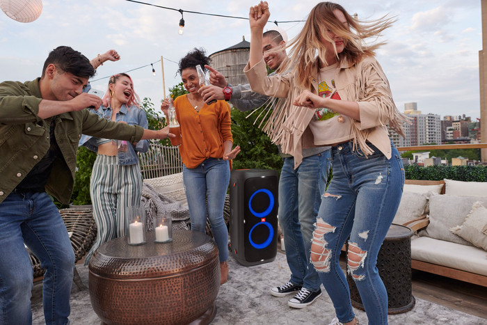 JBL PartyBox 310 + Wireless Microphone Set product in use