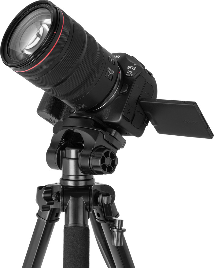 BlueBuilt Tripod with 3-way head product in use