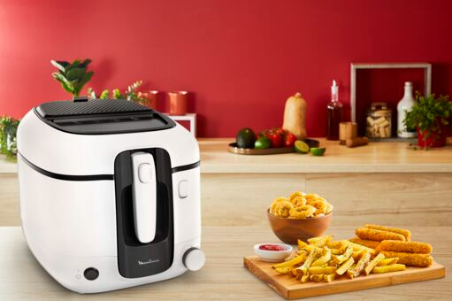 Moulinex Super Uno AM312010 product in use