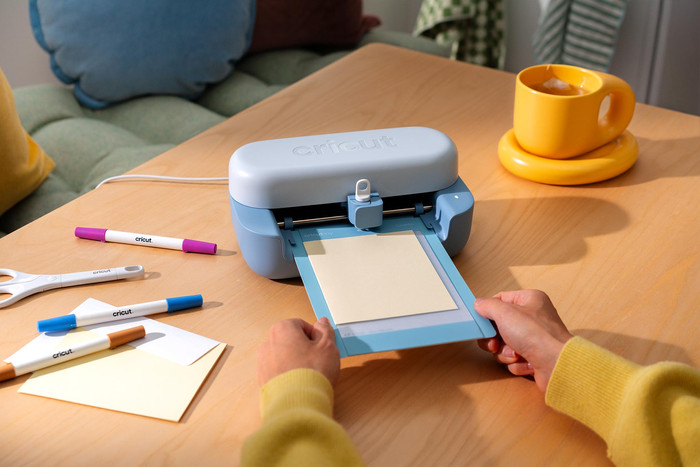 Cricut Joy 2 Essentials Bundle product in use