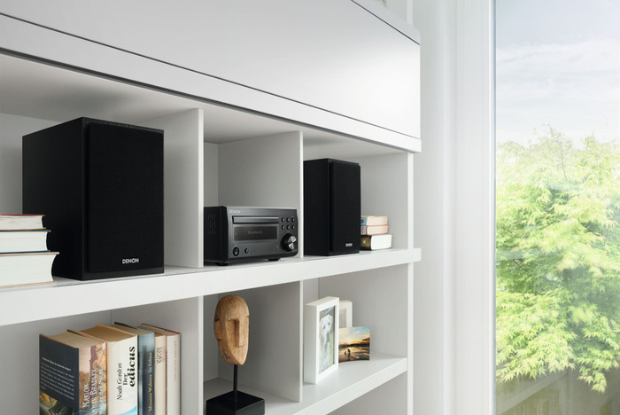 Denon D-M41DAB Zwart product in gebruik