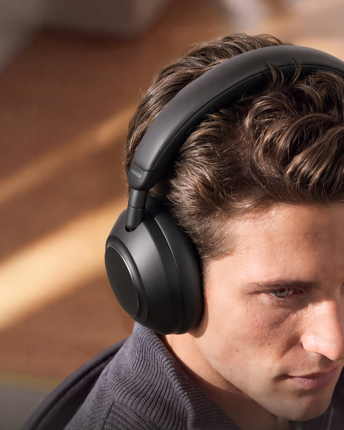 Anker soundcore Space 2 Pro Zwart product in gebruik