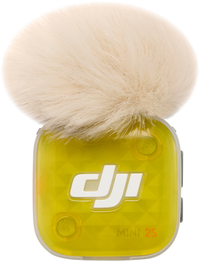 DJI Mic Mini 2S Multi-Color Magnetic Front Cover Set product in gebruik
