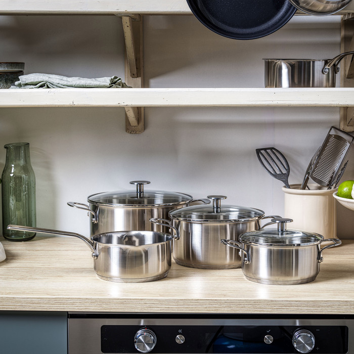 KitchenAid rvs Pannenset 4-delig product in gebruik