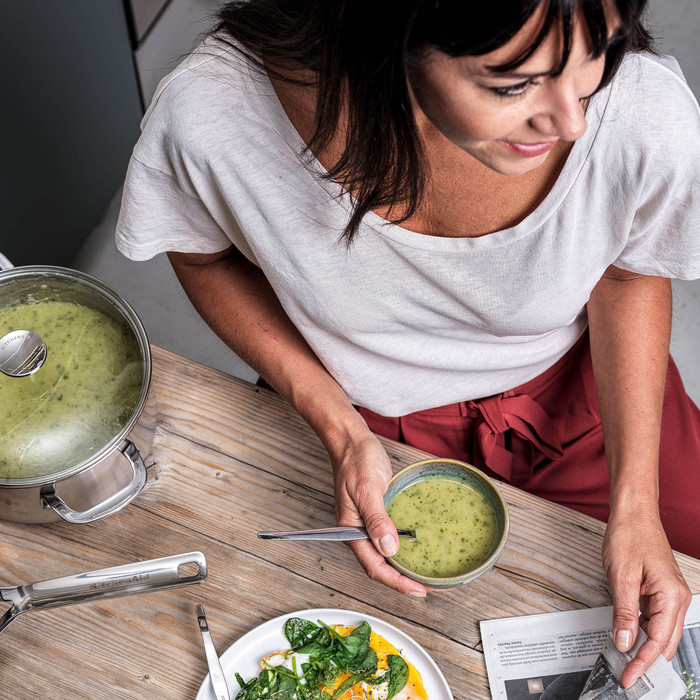 KitchenAid rvs Pannenset 4-delig product in gebruik