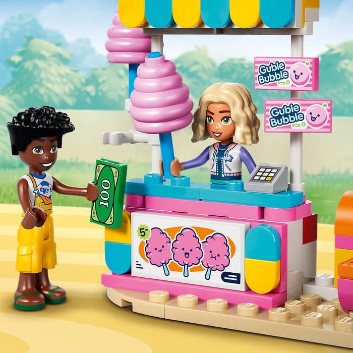 LEGO Friends Reuzenrad van Snoep en Cupcakes 42700 product in gebruik
