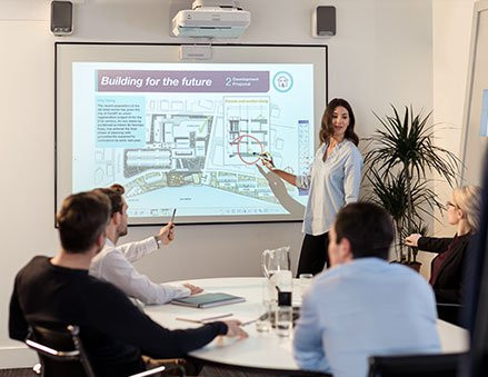 Epson EB-2250U product in gebruik