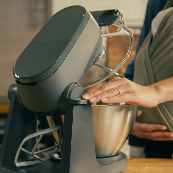 Kenwood Multitasker KHC30.050GY product in gebruik