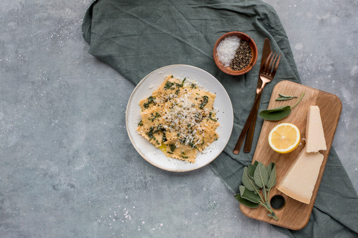 Kenwood KAX93.A0ME Raviolimaker product in gebruik