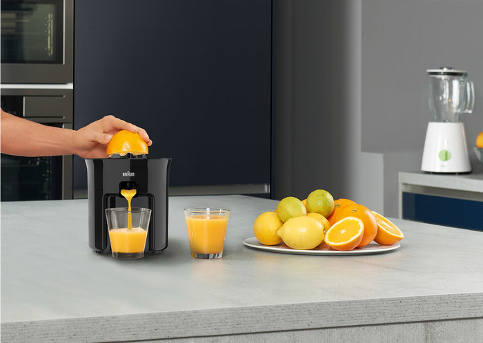 Braun CJ 3050 BK product in use