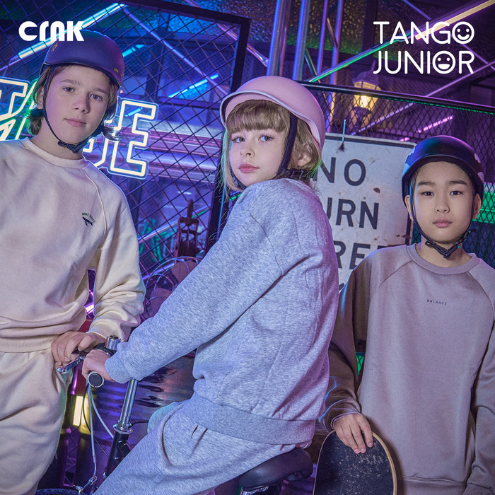 CRNK Tango Junior Roze product in gebruik