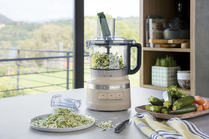 KitchenAid 5KFP0719EAC 1,7 L Mandelweiß produkt in gebrauch