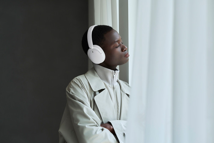 Sony WH-CH735N White product in use