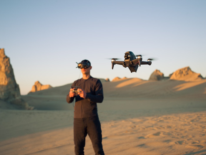 DJI FPV Combo  + Drone Course visual supplier