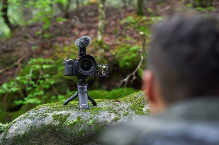 Sony A7C Black + 28-60mm f/4-5.6 Black visual supplier