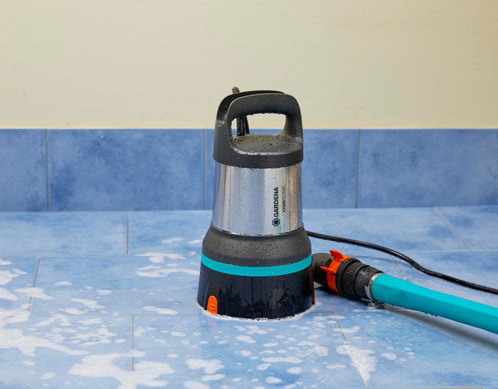 Gardena Dompelpomp 17000 Aquasensor product in gebruik