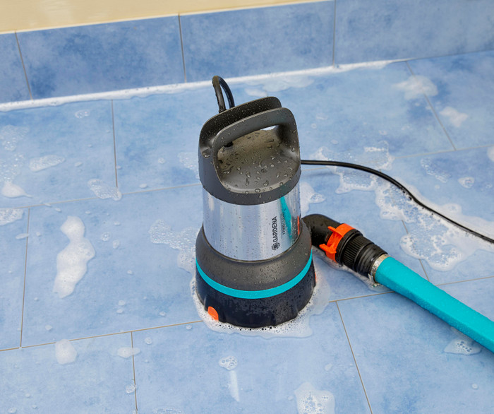 Gardena Dompelpomp 17000 Aquasensor product in gebruik