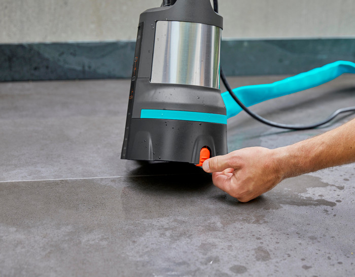Gardena Dompelpomp 17000 Aquasensor product in gebruik