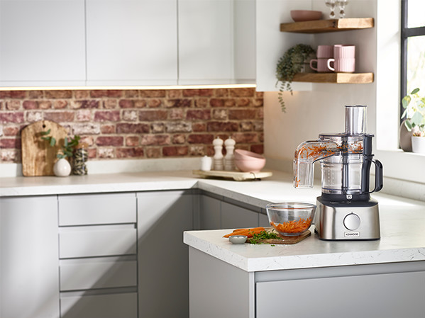 Kenwood Multipro Compact+ FDM315SS produkt in gebrauch